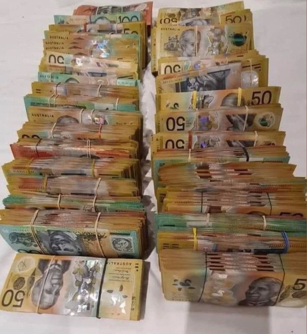 Prop money australia laws — bundled specimen prop currency stacks compliant with the Crimes (Currency) Act 1981
